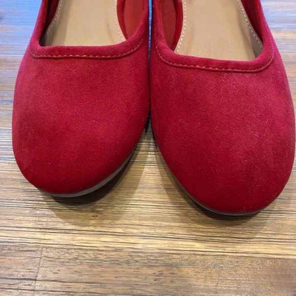 NWOT Brash size 6.5‎ red microsuede pumps with 1" block heel - Picture 5 of 6